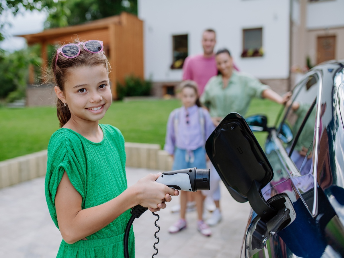 Family charging vehicle