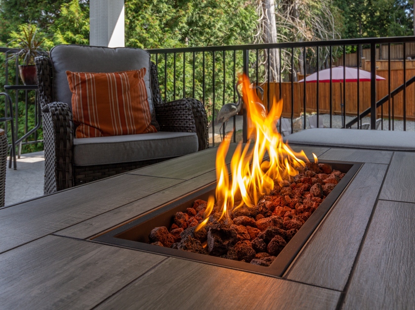 Gas firepit